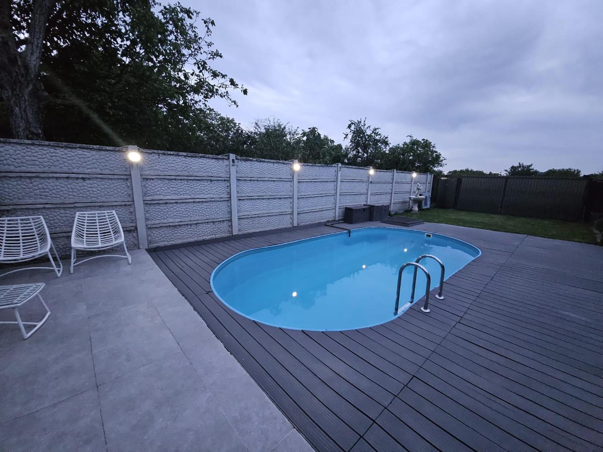 Morii Lake Pool Villa Бухарест Экстерьер фото